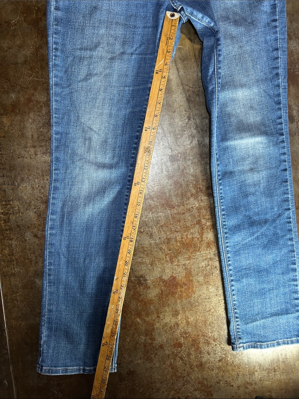 Levi’s 525 “The Perfect Waist” Straight Women's Blue Denim Jeans Size 4 27x30 - Picture 5 of 8